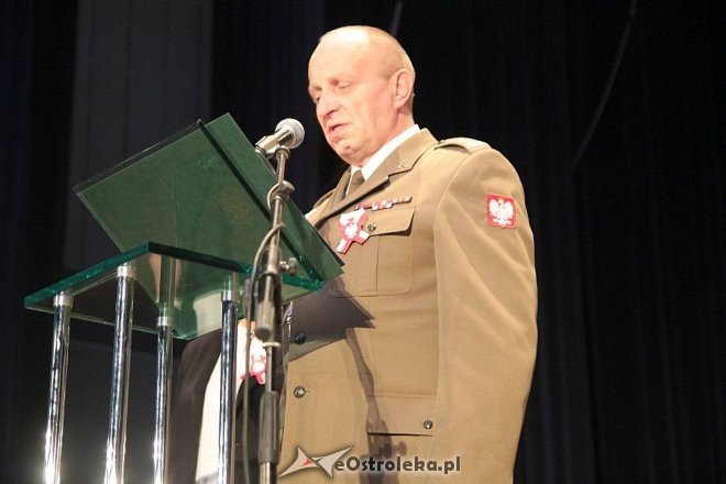 Miejskie obchody Narodowego Święta Niepodległości w Ostrołęce [11.11.2015] - zdjęcie #57 - eOstroleka.pl
