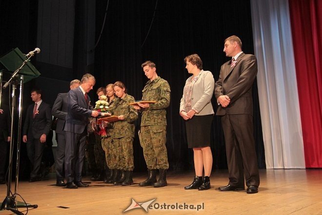 Miejskie obchody Narodowego Święta Niepodległości w Ostrołęce [11.11.2015] - zdjęcie #38 - eOstroleka.pl