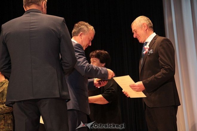 Miejskie obchody Narodowego Święta Niepodległości w Ostrołęce [11.11.2015] - zdjęcie #25 - eOstroleka.pl