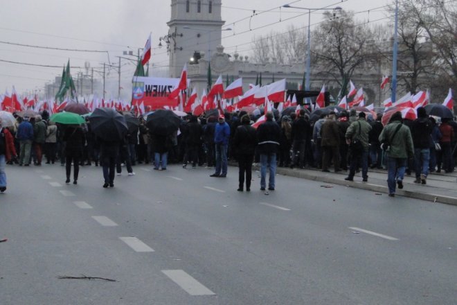 Marsz Niepodległości 2015 - zdjęcie #1 - eOstroleka.pl