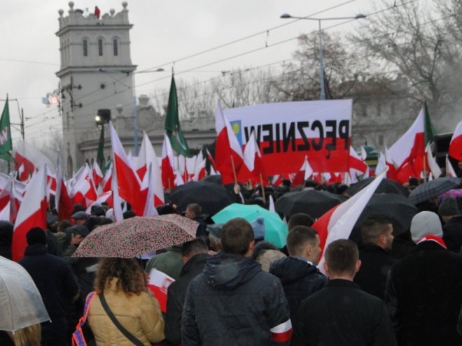 Marsz Niepodległości 2015 - zdjęcie #2 - eOstroleka.pl