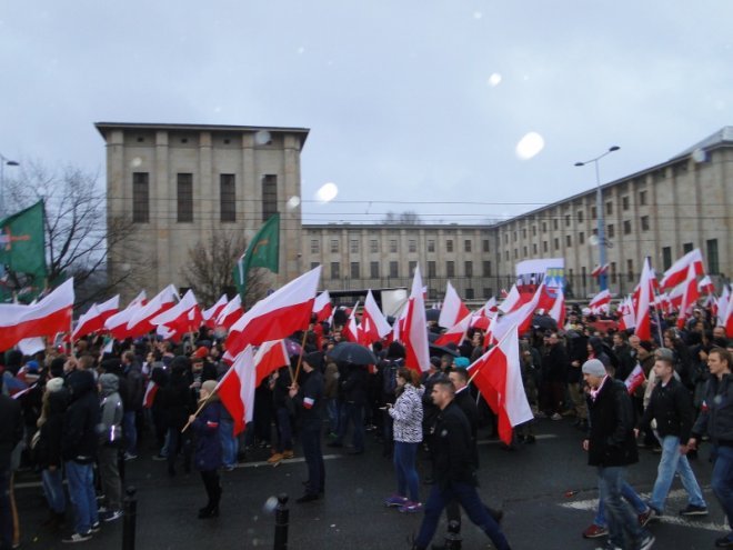 Marsz Niepodległości 2015 - zdjęcie #3 - eOstroleka.pl