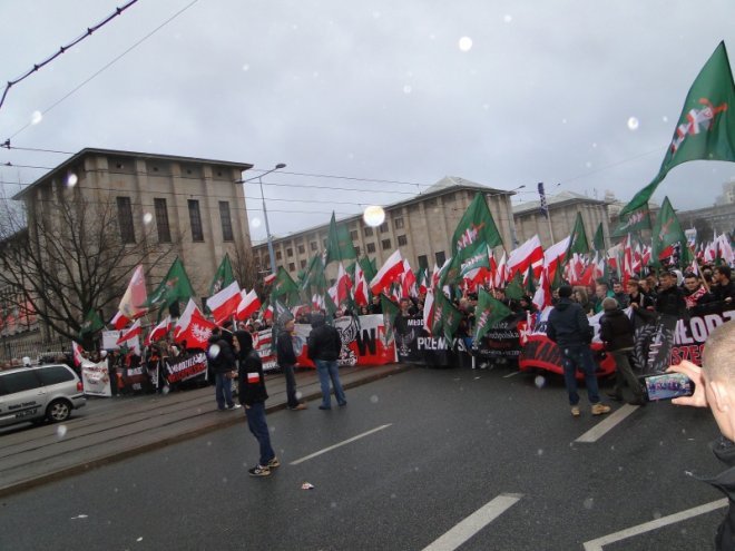 Marsz Niepodległości 2015 - zdjęcie #8 - eOstroleka.pl