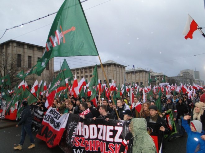 Marsz Niepodległości 2015 - zdjęcie #11 - eOstroleka.pl