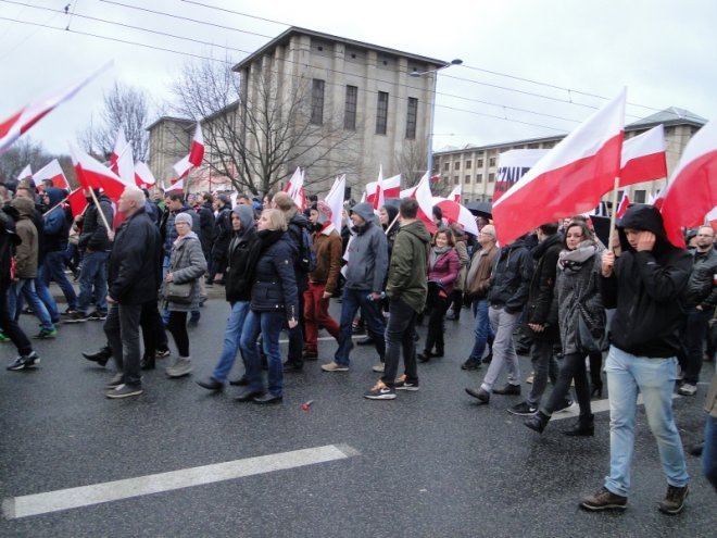 Marsz Niepodległości 2015 - zdjęcie #21 - eOstroleka.pl