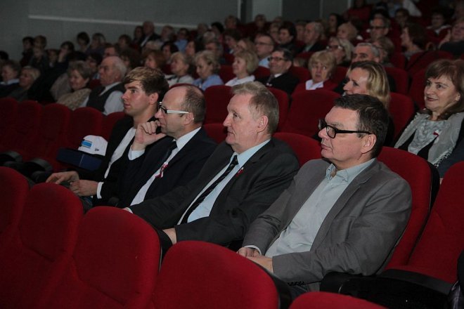 Młode Polskie Skrzydła – koncert pieśni patriotycznych w OCK [11.1.2015] - zdjęcie #21 - eOstroleka.pl