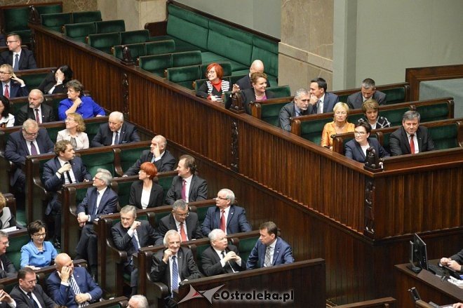 Posłowie VIII kadencji złożyli ślubowanie. Marek Kuchciński marszałkiem [12.11.2015] - zdjęcie #184 - eOstroleka.pl