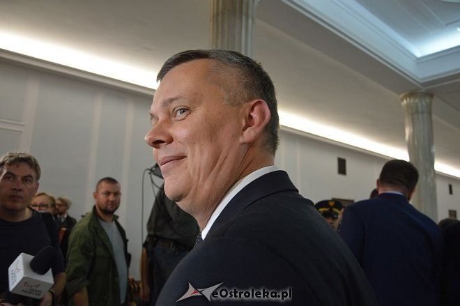 Posłowie VIII kadencji złożyli ślubowanie. Marek Kuchciński marszałkiem [12.11.2015] - zdjęcie #64 - eOstroleka.pl