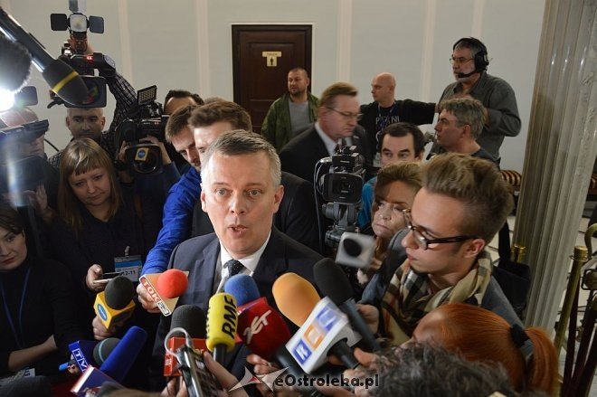 Posłowie VIII kadencji złożyli ślubowanie. Marek Kuchciński marszałkiem [12.11.2015] - zdjęcie #56 - eOstroleka.pl