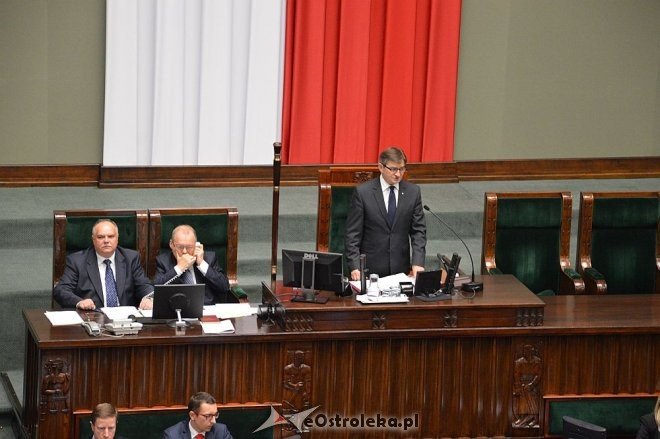 Posłowie VIII kadencji złożyli ślubowanie. Marek Kuchciński marszałkiem [12.11.2015] - zdjęcie #47 - eOstroleka.pl