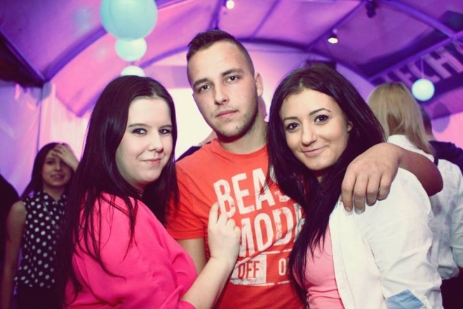 Noc Klubowiczów w Ibiza Zalesie z DJ-ami z Arena Team [10.11.2015] - zdjęcie #2 - eOstroleka.pl