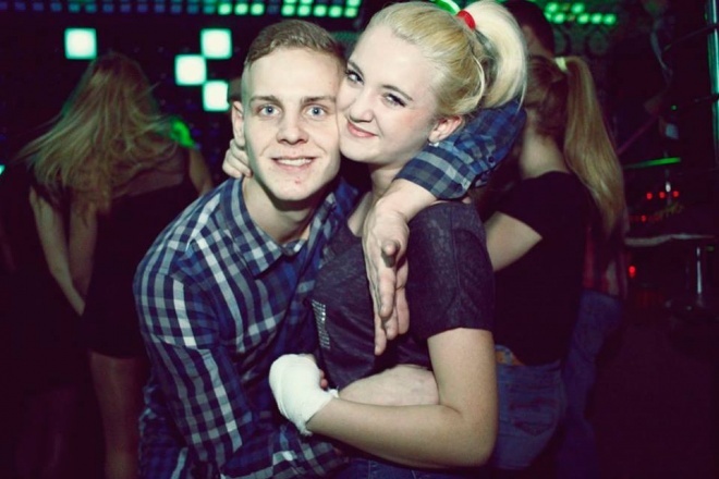 Noc Klubowiczów w Ibiza Zalesie z DJ-ami z Arena Team [10.11.2015] - zdjęcie #94 - eOstroleka.pl