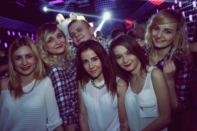 Noc Klubowiczów w Ibiza Zalesie z DJ-ami z Arena Team [10.11.2015] - zdjęcie #34 - eOstroleka.pl