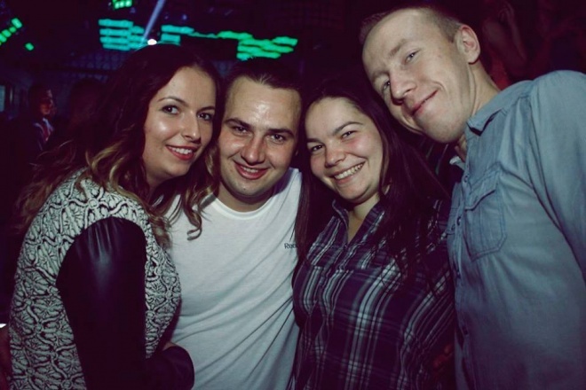 Noc Klubowiczów w Ibiza Zalesie z DJ-ami z Arena Team [10.11.2015] - zdjęcie #42 - eOstroleka.pl