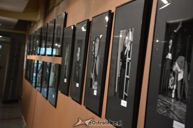 Wystawa Szanujmy Wspomnienia w Ostrołęckim Centrum Kultury [14.11.2015] - zdjęcie #3 - eOstroleka.pl