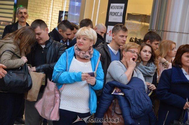 Wielkie licytowanie w Galerii Bursztynowej [15.11.2015] - zdjęcie #4 - eOstroleka.pl