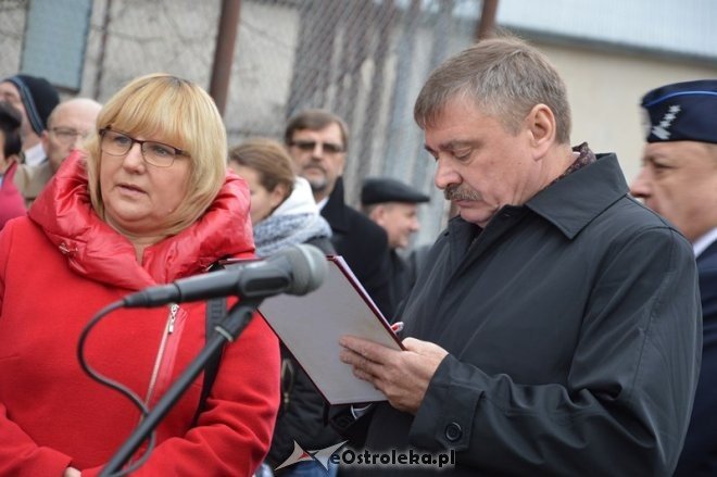 Uroczystości upamiętaniające Mirosława Karpińskiego - Goworowo [15.11.2015] - zdjęcie #36 - eOstroleka.pl