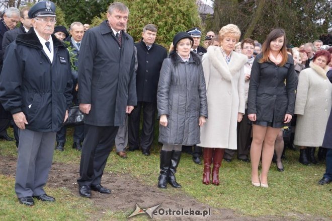 Uroczystości upamiętaniające Mirosława Karpińskiego - Goworowo [15.11.2015] - zdjęcie #57 - eOstroleka.pl