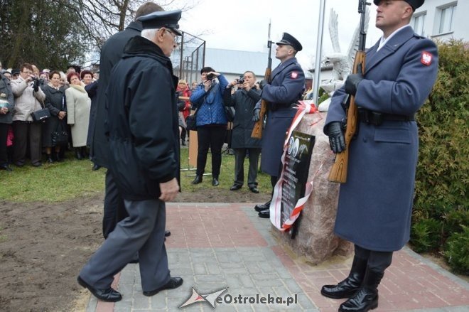 Uroczystości upamiętaniające Mirosława Karpińskiego - Goworowo [15.11.2015] - zdjęcie #9 - eOstroleka.pl