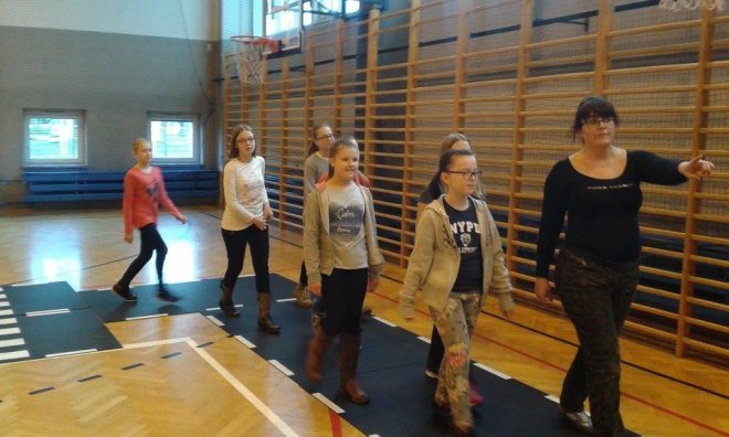 Mobilne miasteczko rowerowe w ostrołęckiej „dziesiątce” [16.11.2015] - zdjęcie #78 - eOstroleka.pl