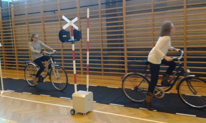 Mobilne miasteczko rowerowe w ostrołęckiej „dziesiątce” [16.11.2015] - zdjęcie #62 - eOstroleka.pl