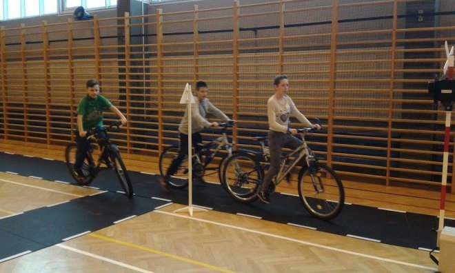 Mobilne miasteczko rowerowe w ostrołęckiej „dziesiątce” [16.11.2015] - zdjęcie #60 - eOstroleka.pl