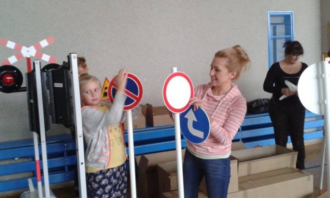 Mobilne miasteczko rowerowe w ostrołęckiej „dziesiątce” [16.11.2015] - zdjęcie #50 - eOstroleka.pl