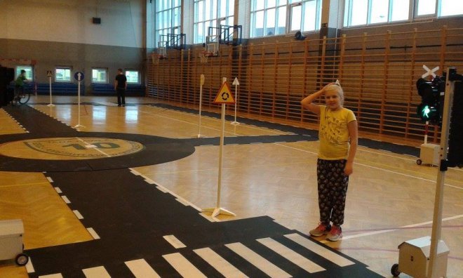 Mobilne miasteczko rowerowe w ostrołęckiej „dziesiątce” [16.11.2015] - zdjęcie #48 - eOstroleka.pl