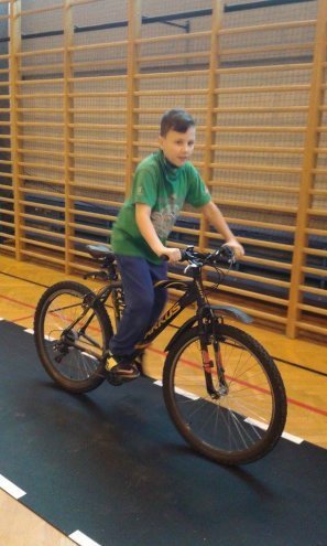 Mobilne miasteczko rowerowe w ostrołęckiej „dziesiątce” [16.11.2015] - zdjęcie #47 - eOstroleka.pl