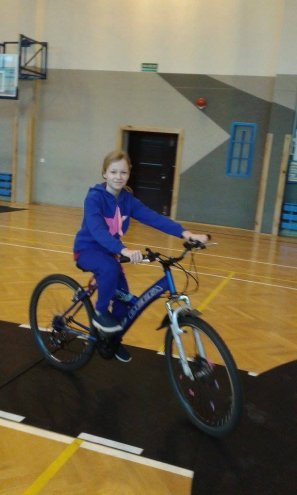 Mobilne miasteczko rowerowe w ostrołęckiej „dziesiątce” [16.11.2015] - zdjęcie #40 - eOstroleka.pl