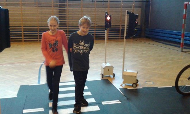 Mobilne miasteczko rowerowe w ostrołęckiej „dziesiątce” [16.11.2015] - zdjęcie #31 - eOstroleka.pl