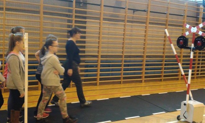 Mobilne miasteczko rowerowe w ostrołęckiej „dziesiątce” [16.11.2015] - zdjęcie #30 - eOstroleka.pl