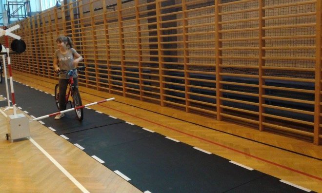 Mobilne miasteczko rowerowe w ostrołęckiej „dziesiątce” [16.11.2015] - zdjęcie #29 - eOstroleka.pl