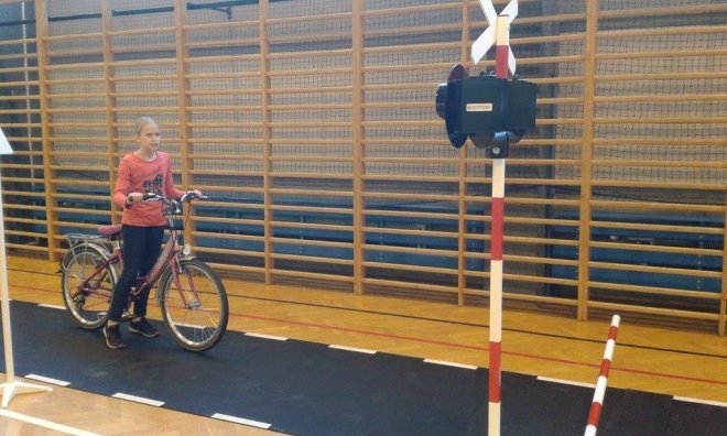 Mobilne miasteczko rowerowe w ostrołęckiej „dziesiątce” [16.11.2015] - zdjęcie #8 - eOstroleka.pl