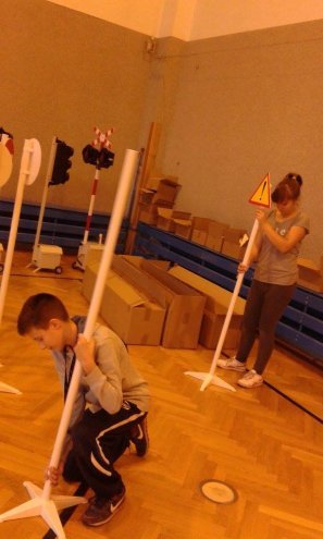 Mobilne miasteczko rowerowe w ostrołęckiej „dziesiątce” [16.11.2015] - zdjęcie #6 - eOstroleka.pl