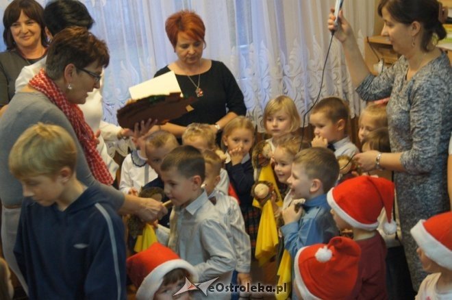 Pasowanie na przedszkolaka w Olszewie-Borkach [16.11.2015] - zdjęcie #21 - eOstroleka.pl