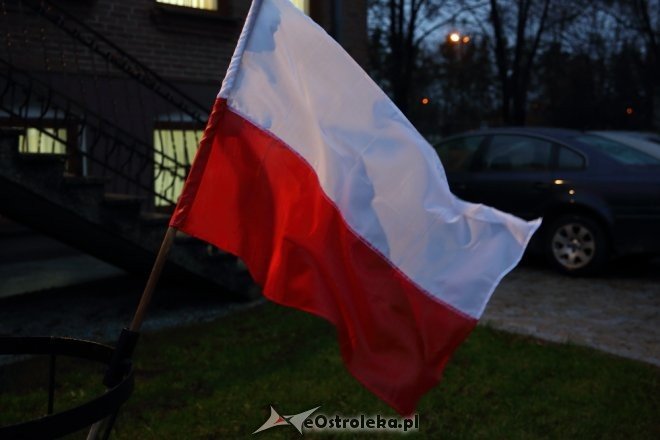 „Narodowi i Ojczyźnie” - uroczystości z okazji Święta Niepodległości w ZS SIGiE [18.11.2015] - zdjęcie #28 - eOstroleka.pl