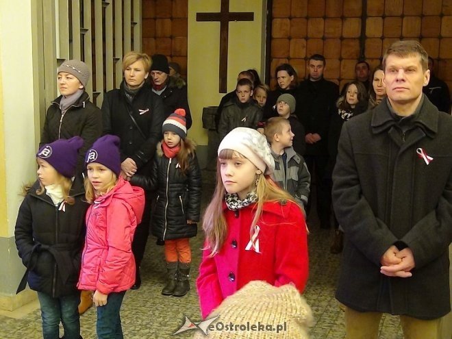 Troszyn: Akademia z okazji Święta Niepodległości [19.11.2015] - zdjęcie #20 - eOstroleka.pl