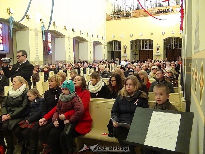 Troszyn: Akademia z okazji Święta Niepodległości [19.11.2015] - zdjęcie #21 - eOstroleka.pl