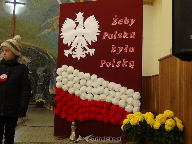 Troszyn: Akademia z okazji Święta Niepodległości [19.11.2015] - zdjęcie #32 - eOstroleka.pl