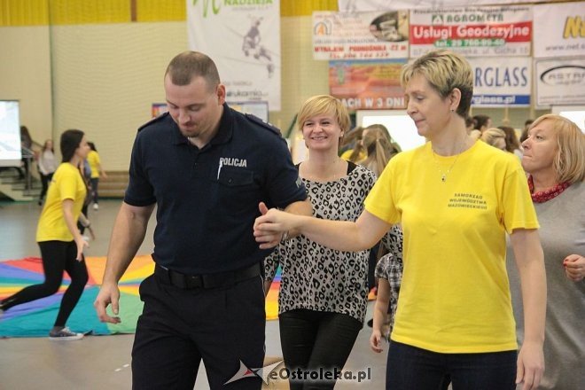 „Nie daj się wypalić” - profilaktyczna akcja Szkoły Promocji Zdrowia [19.11.2015] - zdjęcie #35 - eOstroleka.pl