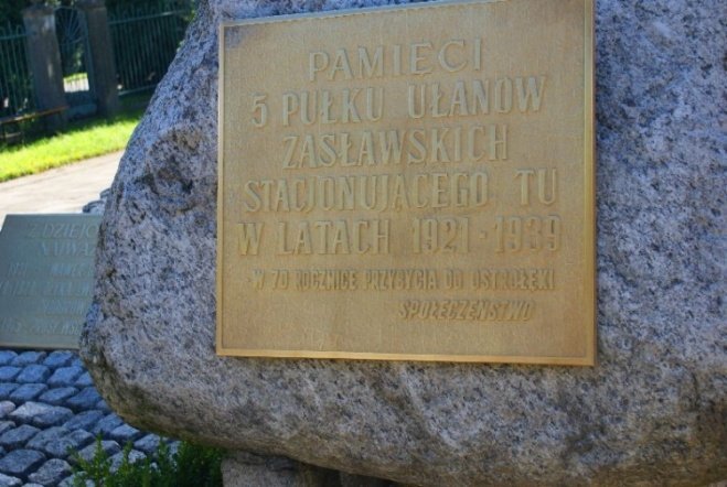 Święto 5 Pułku Ułanów Zasławskich w Ostrołęce (20.09.09) - zdjęcie #2 - eOstroleka.pl