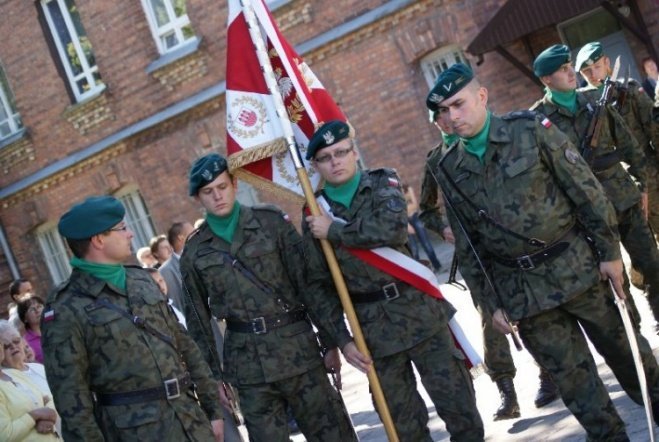 Święto 5 Pułku Ułanów Zasławskich w Ostrołęce (20.09.09) - zdjęcie #18 - eOstroleka.pl