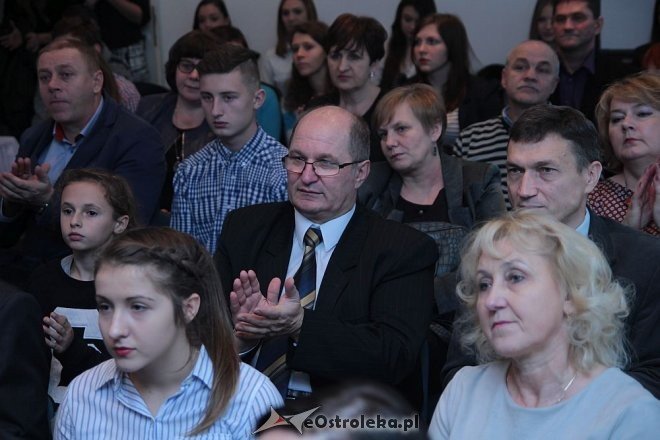 Szkolni sportowcy z powiatu ostrołęckiego z nagrodami starosty [20.11.2015] - zdjęcie #57 - eOstroleka.pl