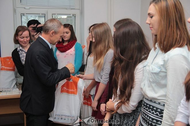Szkolni sportowcy z powiatu ostrołęckiego z nagrodami starosty [20.11.2015] - zdjęcie #24 - eOstroleka.pl
