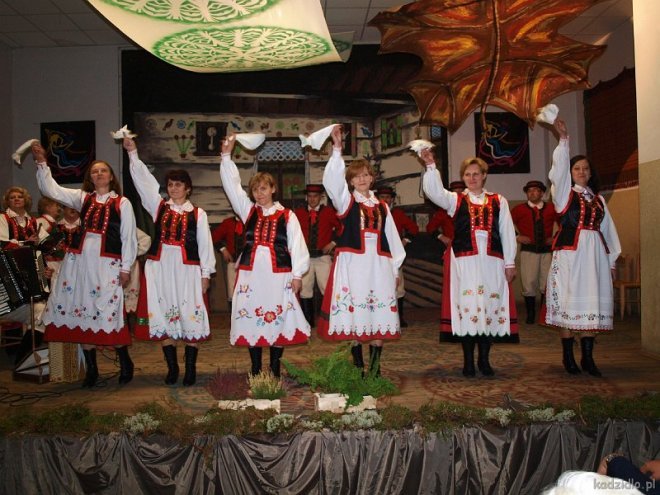 Jesienny Festiwal Kół Gospodyń Wiejskich z gminy Kadzidło [20.11.2015] - zdjęcie #143 - eOstroleka.pl