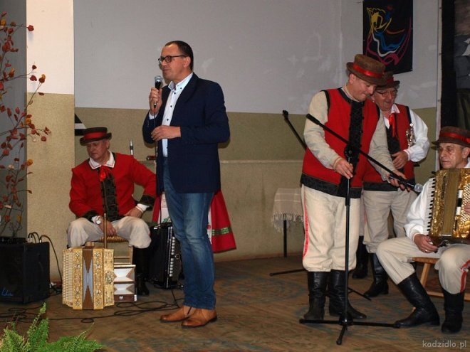Jesienny Festiwal Kół Gospodyń Wiejskich z gminy Kadzidło [20.11.2015] - zdjęcie #95 - eOstroleka.pl