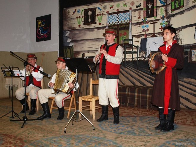 Jesienny Festiwal Kół Gospodyń Wiejskich z gminy Kadzidło [20.11.2015] - zdjęcie #110 - eOstroleka.pl