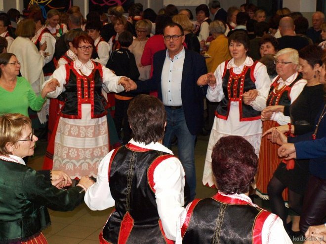 Jesienny Festiwal Kół Gospodyń Wiejskich z gminy Kadzidło [20.11.2015] - zdjęcie #142 - eOstroleka.pl