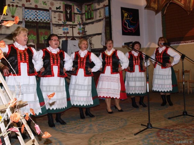 Jesienny Festiwal Kół Gospodyń Wiejskich z gminy Kadzidło [20.11.2015] - zdjęcie #154 - eOstroleka.pl